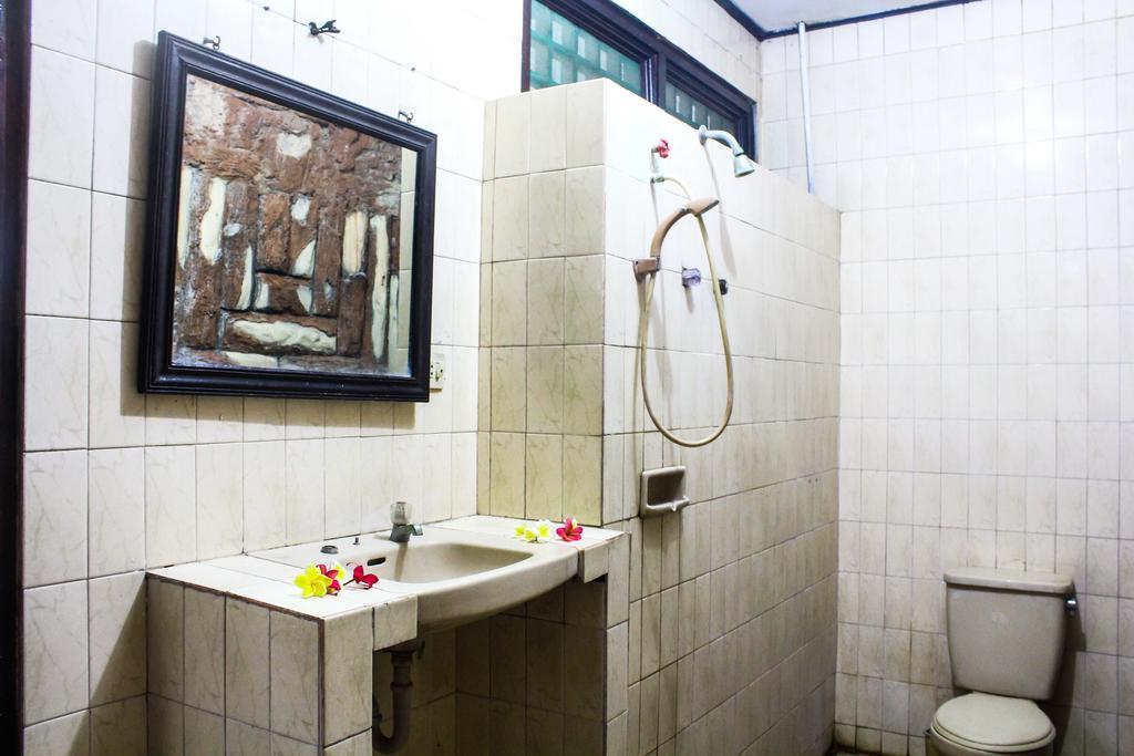 Berlian Inn Kuta  Ngoại thất bức ảnh