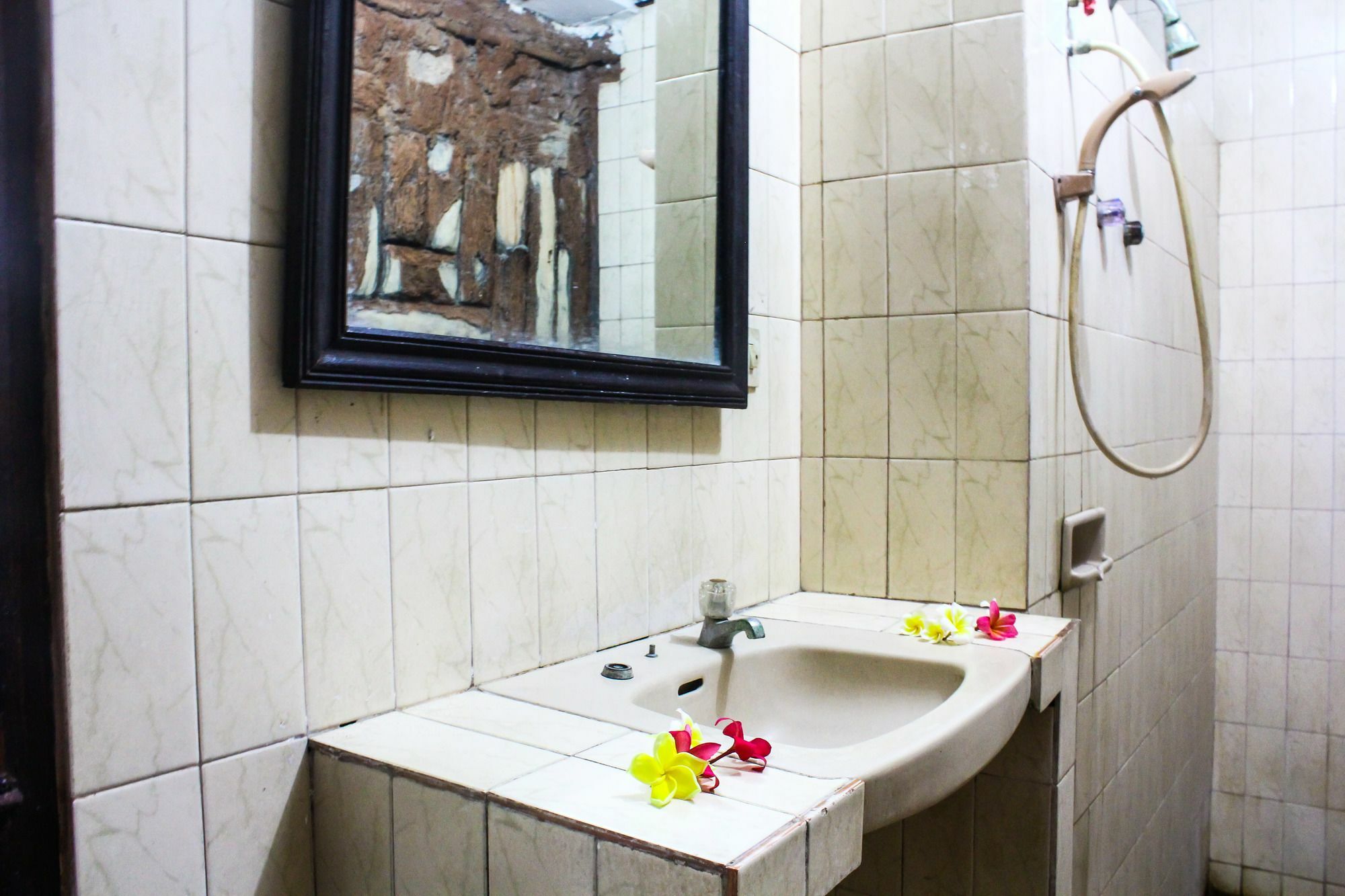Berlian Inn Kuta  Ngoại thất bức ảnh