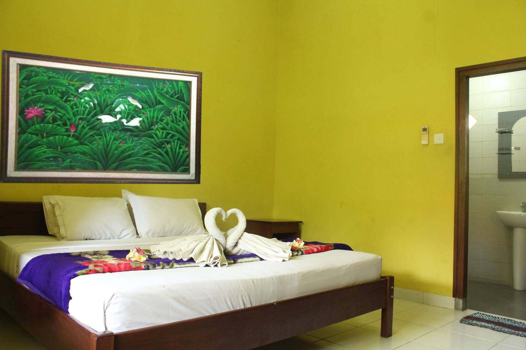 Berlian Inn Kuta  Ngoại thất bức ảnh